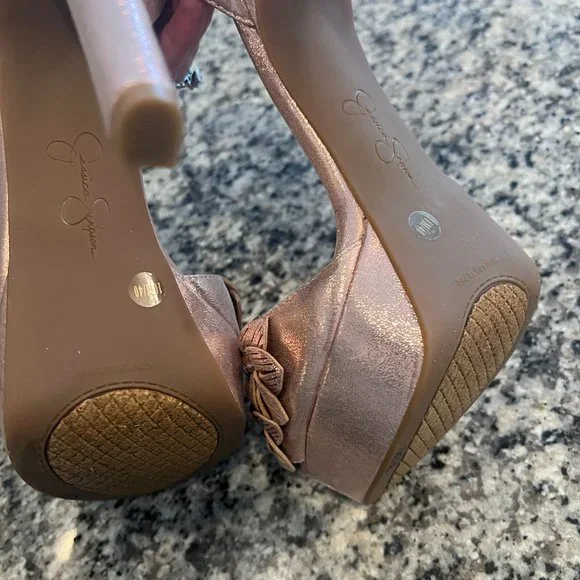 Jessica Simpson Womens Sz 10 Rose Gold Glitter Platform Heels Pink GUC - Picture 6 of 8